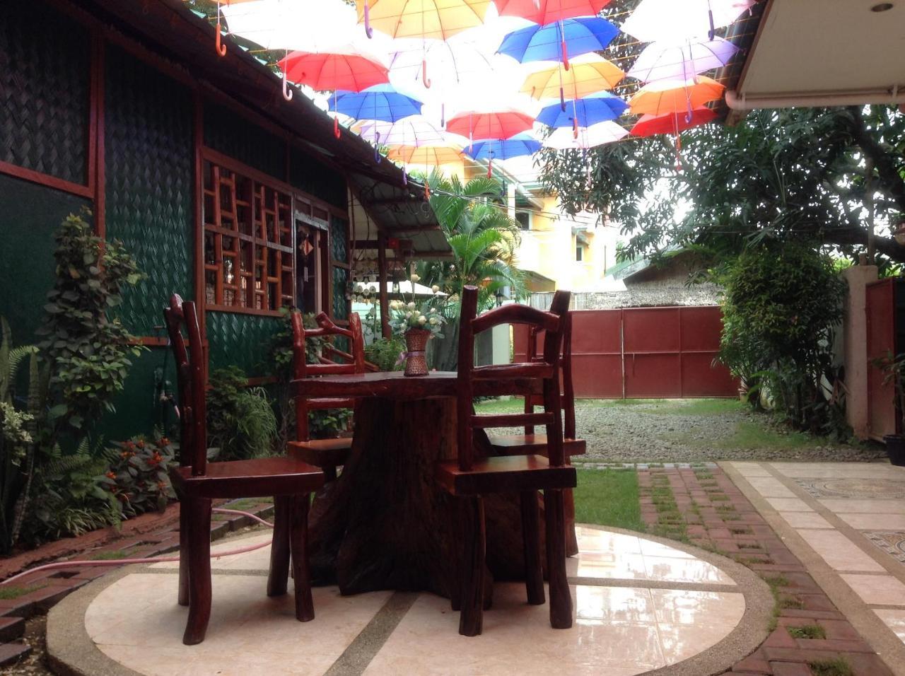 Tia Mers Guest House Puerto Princesa Bagian luar foto