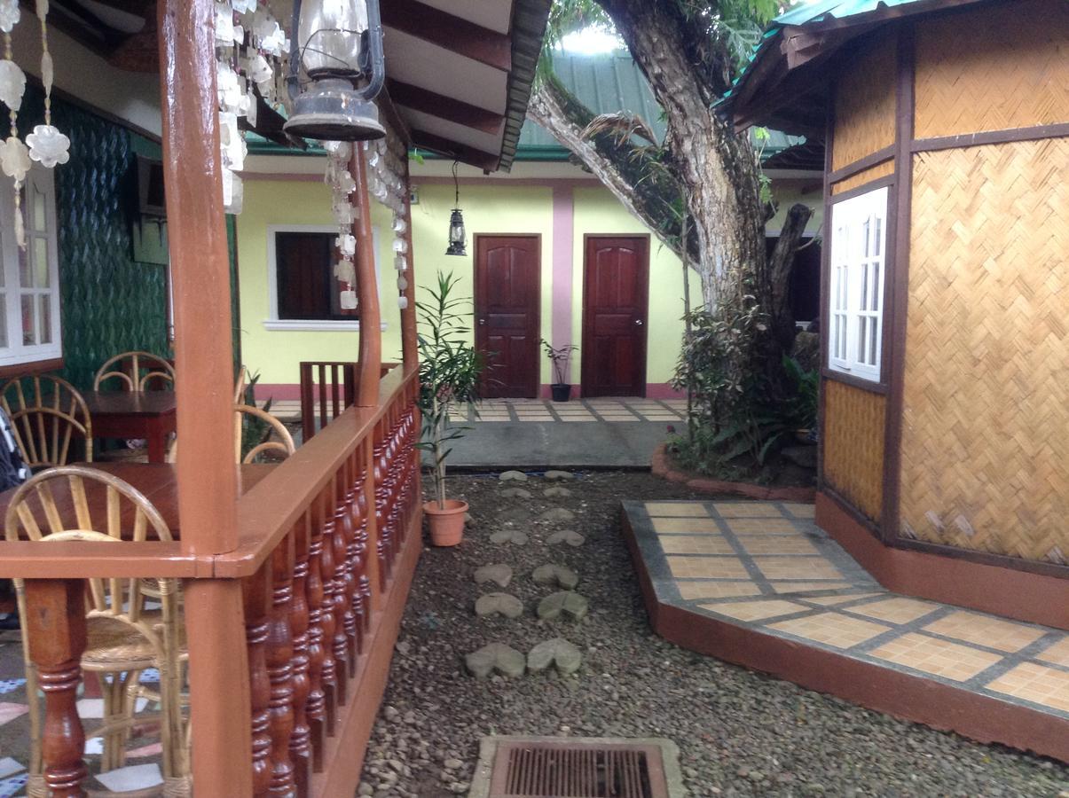 Tia Mers Guest House Puerto Princesa Bagian luar foto